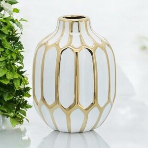 Elegant Gold and White Vase